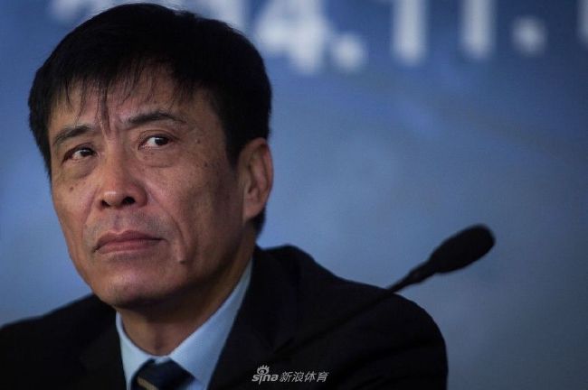 李茂意外发现自己竟与当朝太子相貌相同，一个想进宫获得晋升，一个想出宫获得自由，二人交换身份，却不知正一步步卷入尚书的阴谋里的故事